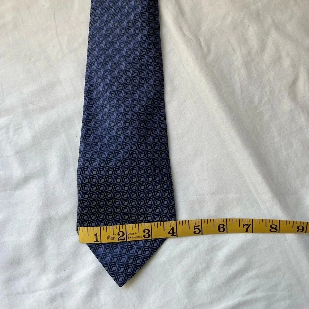 Geoffrey Beene pre owned